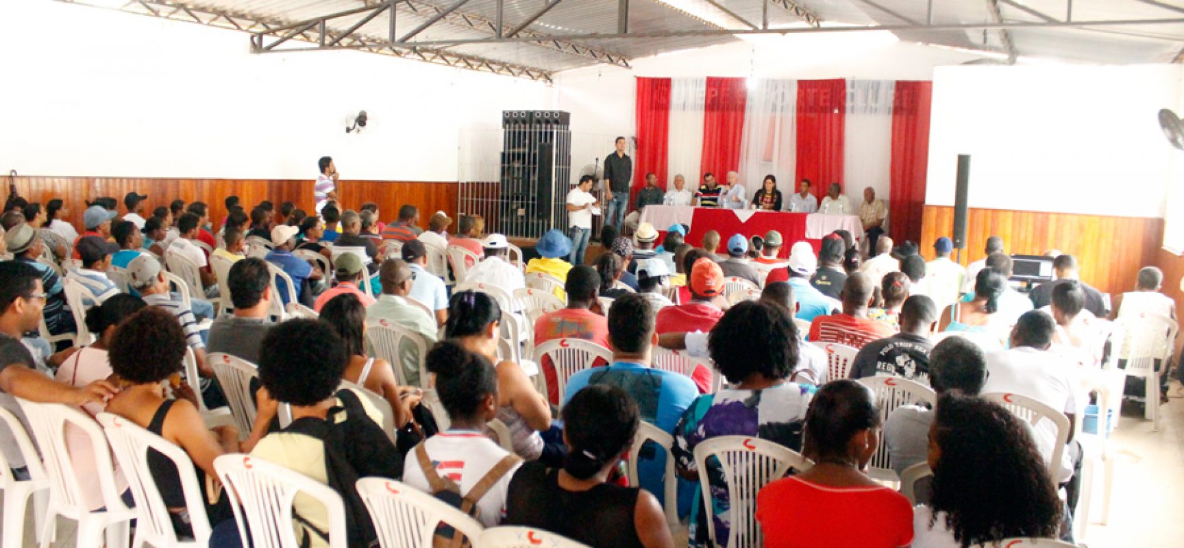 Camamu Sedia Audiência Pública sobre a Expansão da Eletrificação Rural no Município