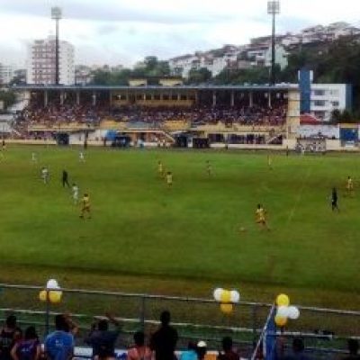 Colo Colo/Adilis joga bem, domina o jogo, mas não sai do O x O contra o PFC-Cajazeiras