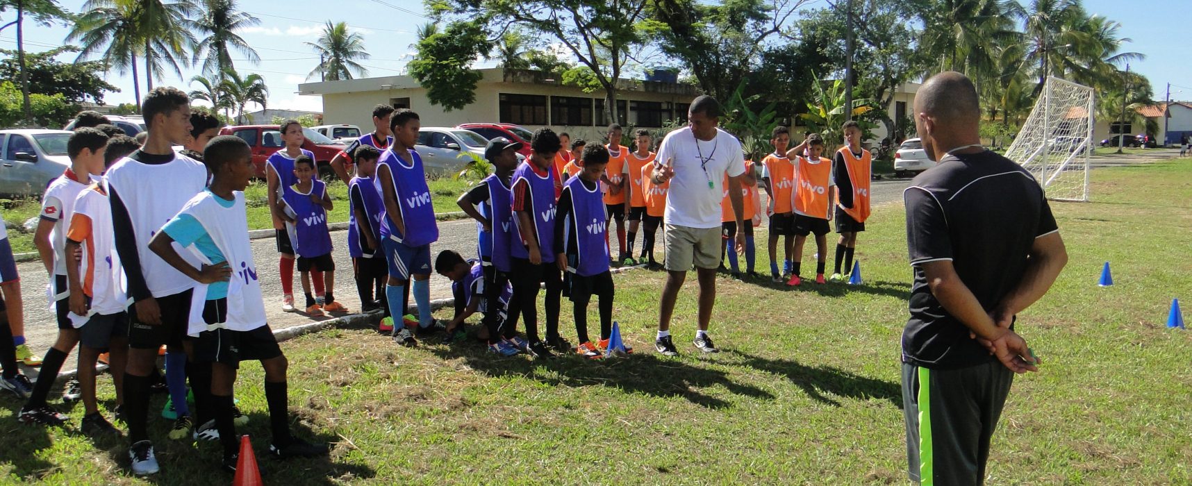 Escolinha de Futebol do 2º BEIC abre jogo do Colo-colo/Adilis x PFC-Cajazeiras