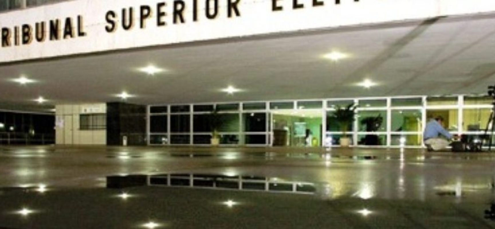 PT, DEM, PTDOB E PCO TÊM DE DEVOLVER R$ 2,5 MILHÕES, DECIDE TSE