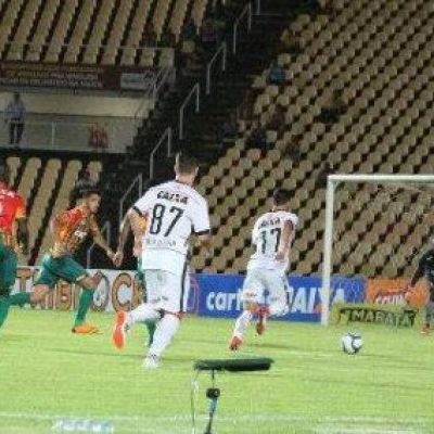 Sampaio Corrêa espanca o Vitória no Castelão pela Copa do Nordeste