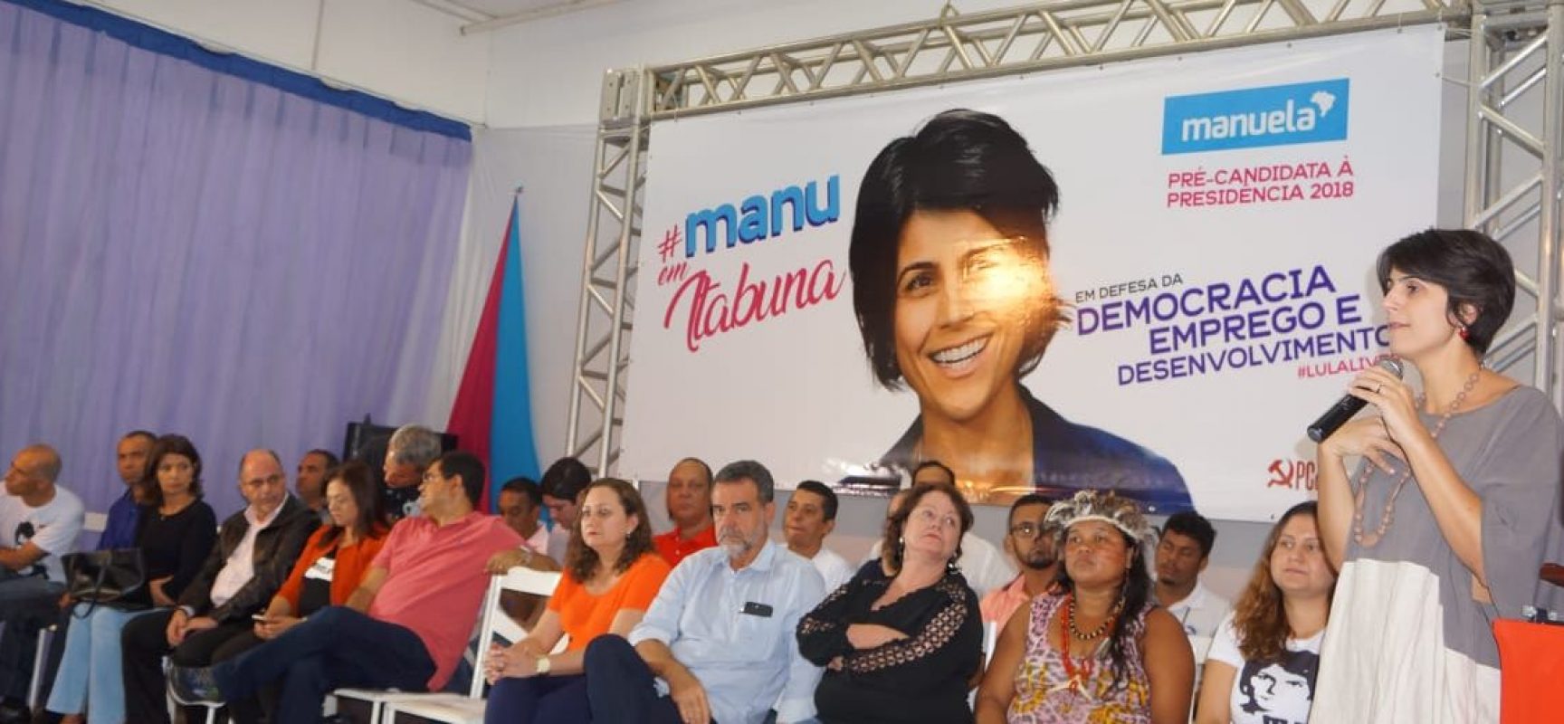 Encontro com Manuela D’Ávila reúne mais de mil pessoas em Itabuna