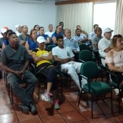 Instituto Nossa Ilhéus realiza palestra sobre cidadania para colaboradores do Hotel Jardim Atlântico