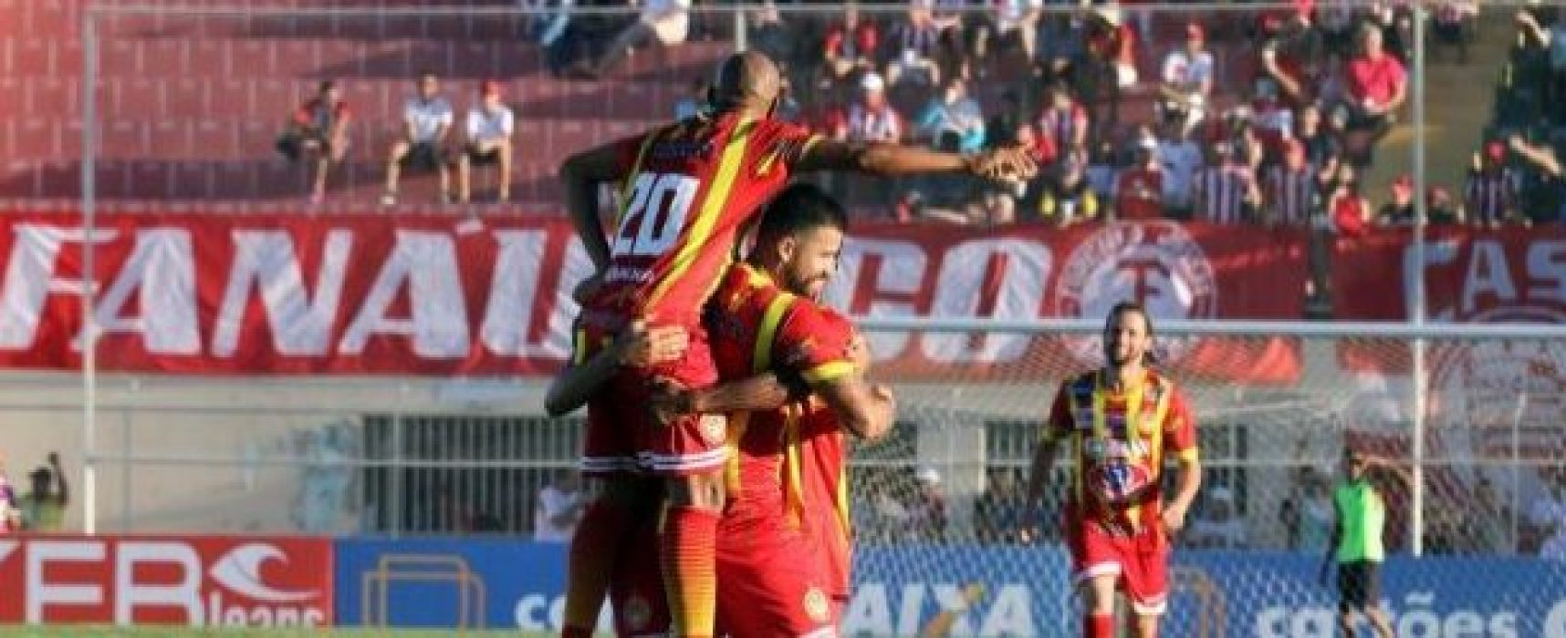 Juazeirense goleia o Atlético-AC e mantém sonho da classificação
