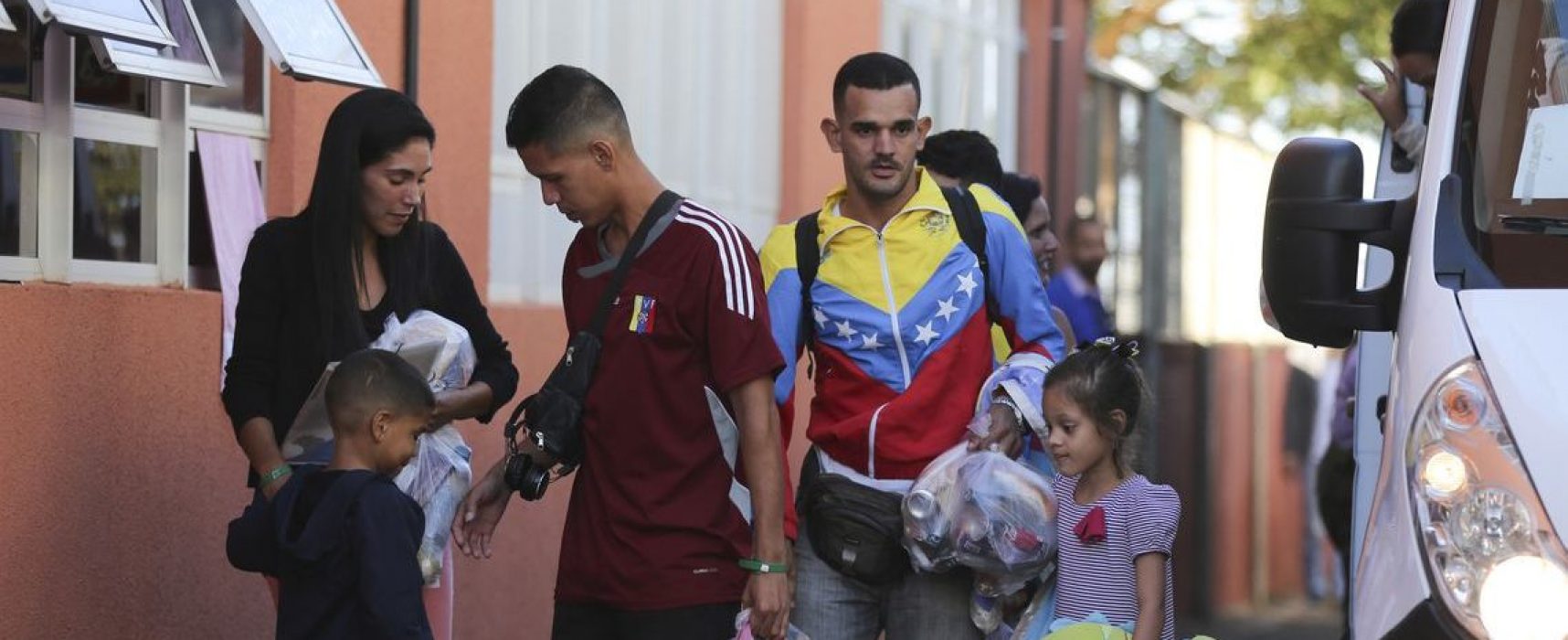 Polícia da Nicarágua nega tiros de paramilitares contra brasileira