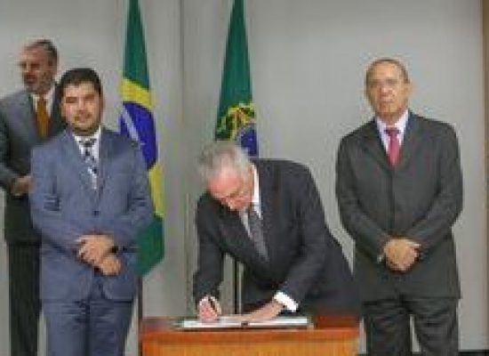 Temer: Brasil e Paraguai construirão duas pontes entre os dois países