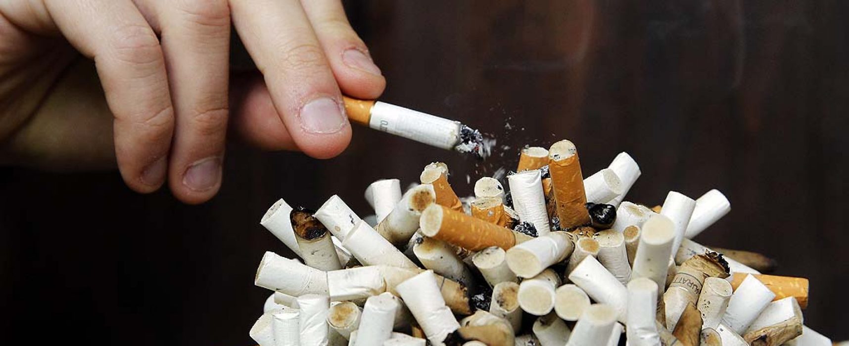 Brasil reduz em 44,6% número de fumantes passivos no trabalho