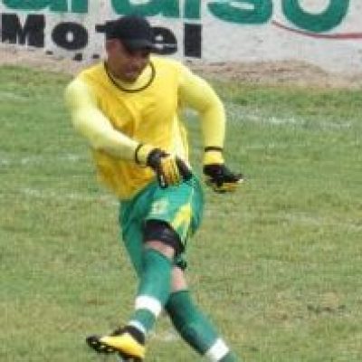 EDIMAR SEGUE O CAMINHO DOS GOLEIROS ARTILHEIROS DO FUTEBOL