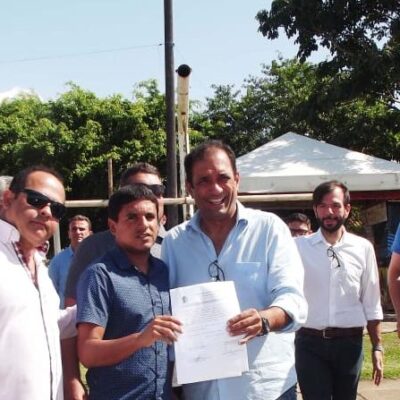 Fabrício Nascimento participa de assinatura de ordem de serviço para obras nas quadras do Malhado e Barra