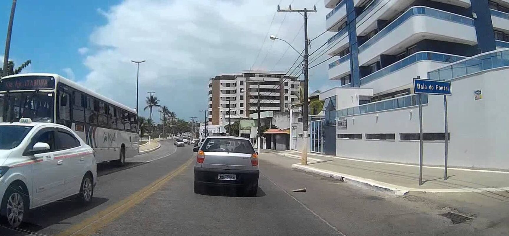 Lukas Paiva solicita autorização para circulação de veiculos dos Corrreios nas faixas privativas de ônibus