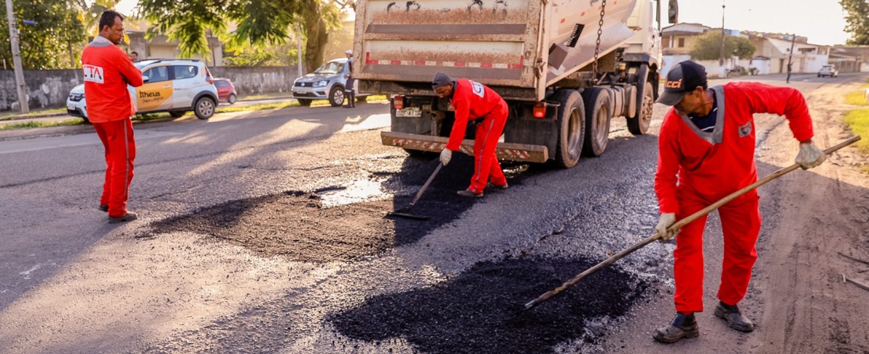 Operação Tapa-Buracos avança do bairro Savóia até o centro de ilhéus