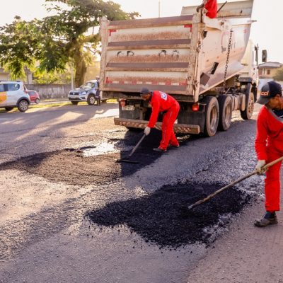 Operação Tapa-Buracos avança do bairro Savóia até o centro de ilhéus