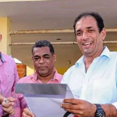 Prefeito assina ordem de serviço para recuperação da Unidade de Saúde do Nelson Costa