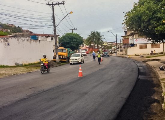 Programa Asfalto Legal beneficia  ruas do bairro Malhado, em Ilhéus