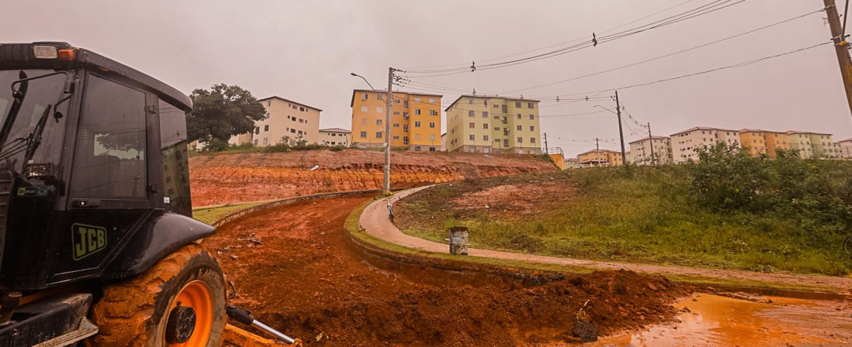 Retomadas obras de recuperação da Ladeira do Condomínio Sol e Mar