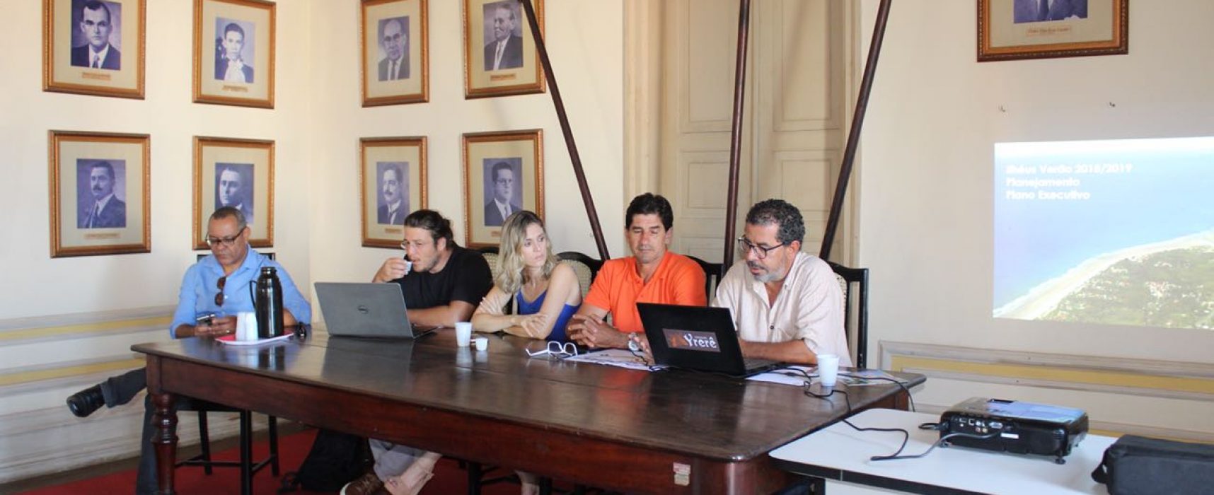 Secretaria de Turismo reúne produtores de evento para apresentar o calendário do verão 2018/2019