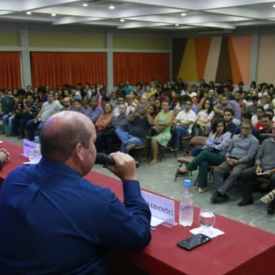 Cacá Colchões participa de debate realizado pela Faculdade de Ilhéus