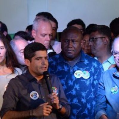 “É hora de juntar os nossos sonhos para tirar a Bahia do atraso”, diz ACM Neto