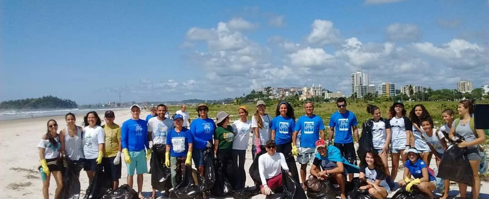 Ilhéus participa do Dia Mundial de Limpeza com ação na Praia da Avenida