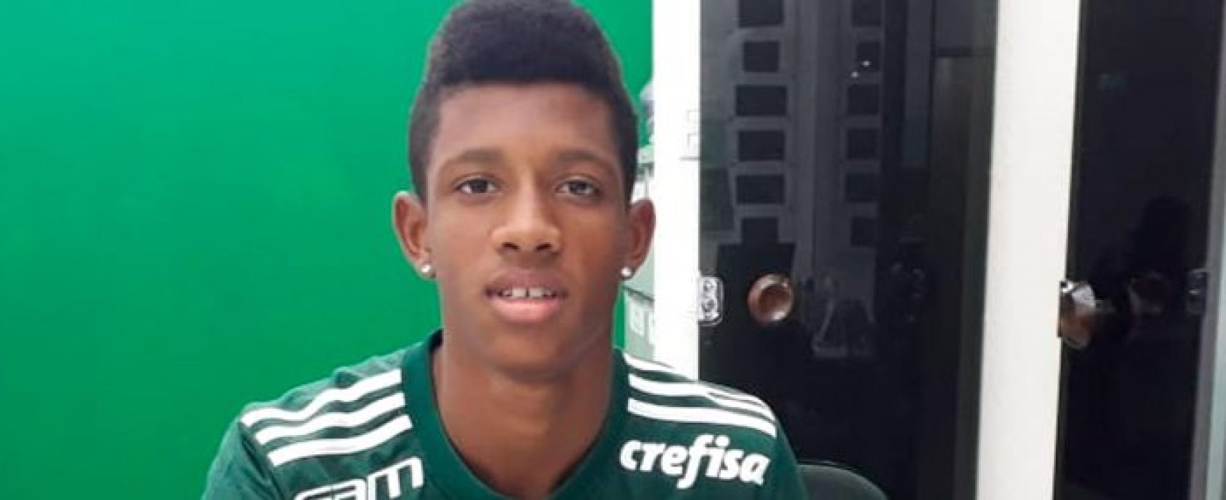 Jogador dispensado pelo Bahia é revelado em Projeto Social da Manassés e assina com Palmeiras.