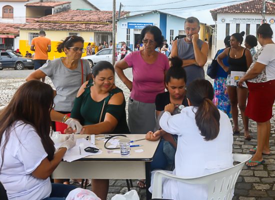 Prefeitura de Ilhéus atendeu moradores de Olivença com mutirão da saúde