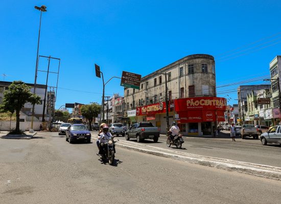 Prefeitura de Ilhéus fará mudanças temporárias no trânsito da Rua Tiradentes