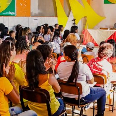 Prefeitura forma nova turma profissionalizante com beneficiários do Bolsa Família