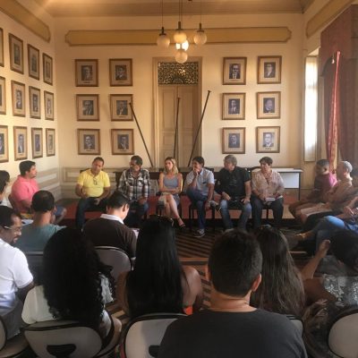 Setur dialoga com comerciantes da Passarela do Álcool sobre melhorias nos serviços