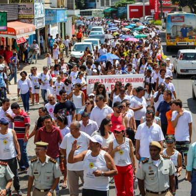 Alunos das redes pública e privada realizam atividades em seminário contra a violência
