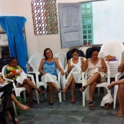 Artesãs de Ilhéus fazem exposição de bordados com linhas e pedrarias
