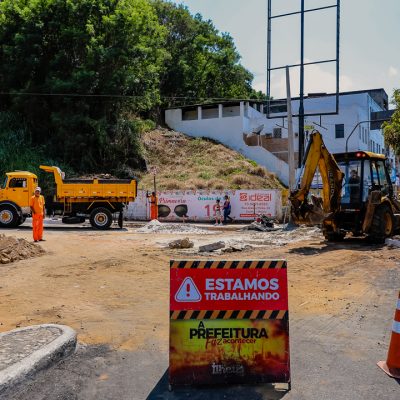 Prefeitura de Ilhéus requalifica rede de drenagem na Praça Cairu