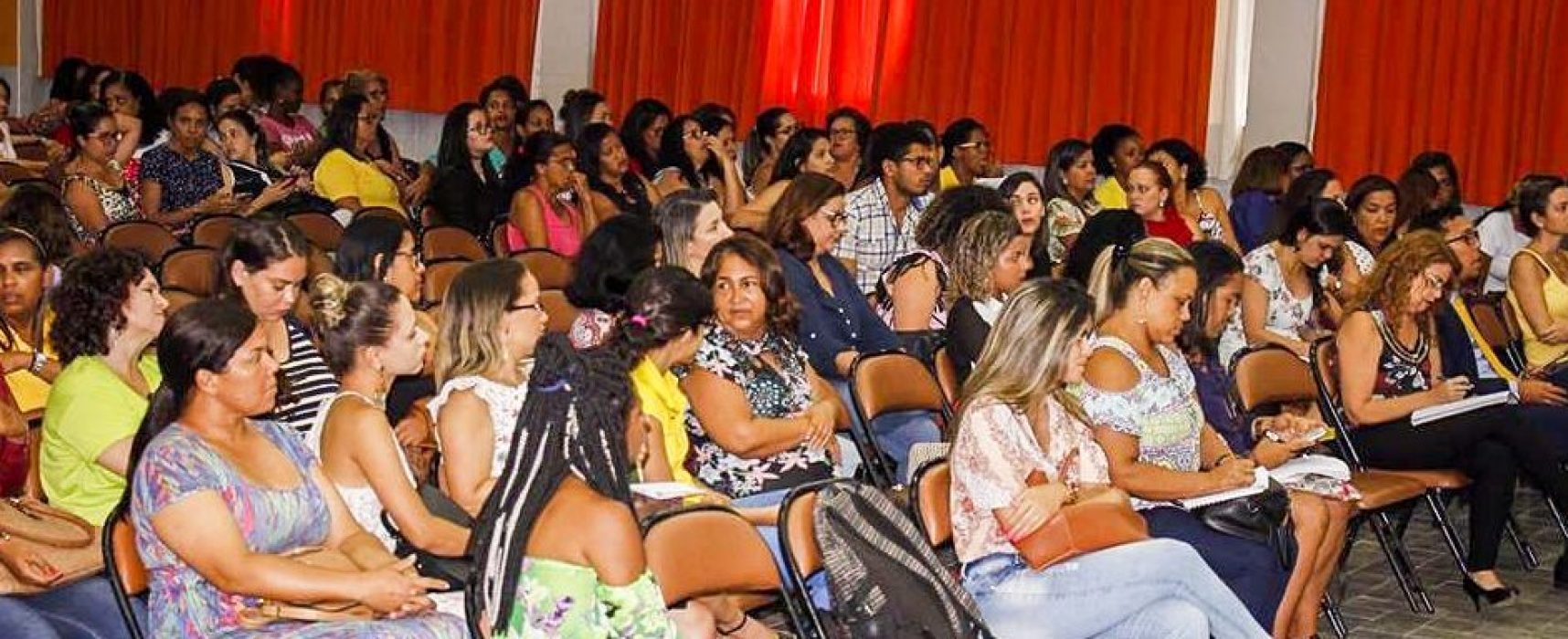 Trabalhadores da SDS discutem lei municipal do SUAS para Ilh