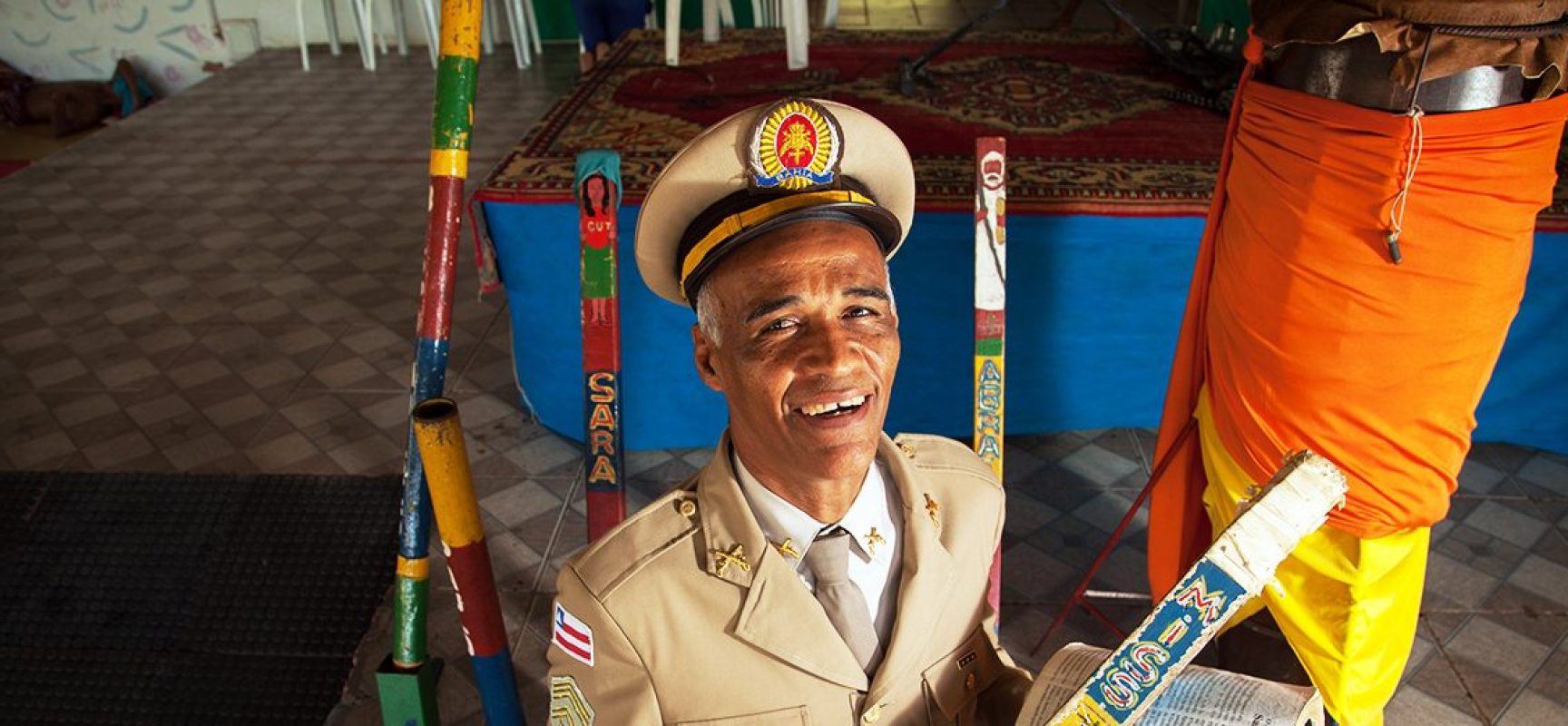 UM PASTOR, EX GAY E SARGENTÃO CONTRA BOLSONARO