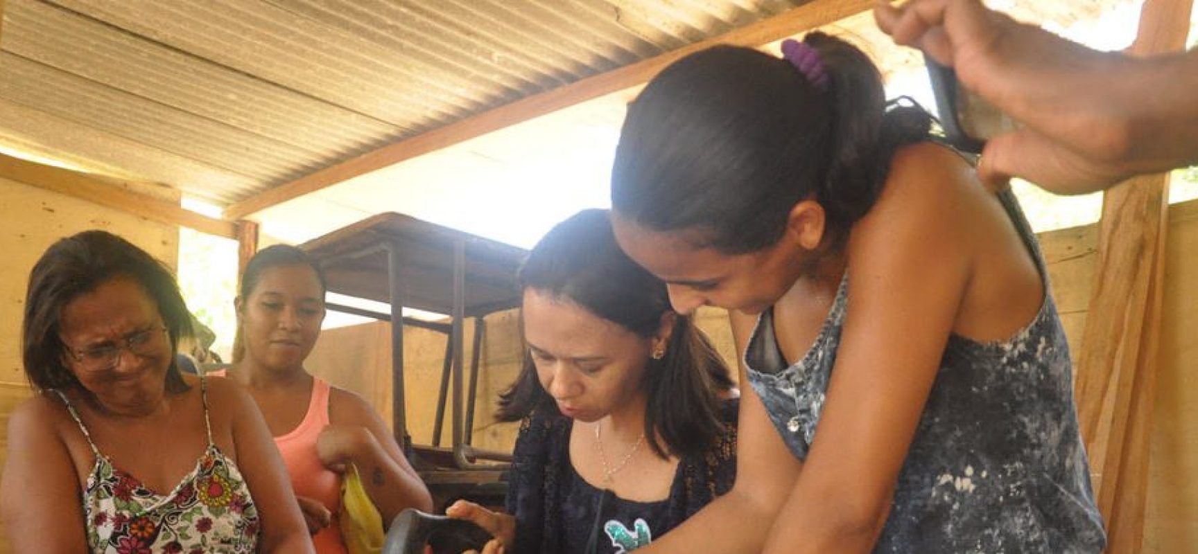 Comunidade Novo Céu mobiliza comunidade com projeto de extensão da UESC