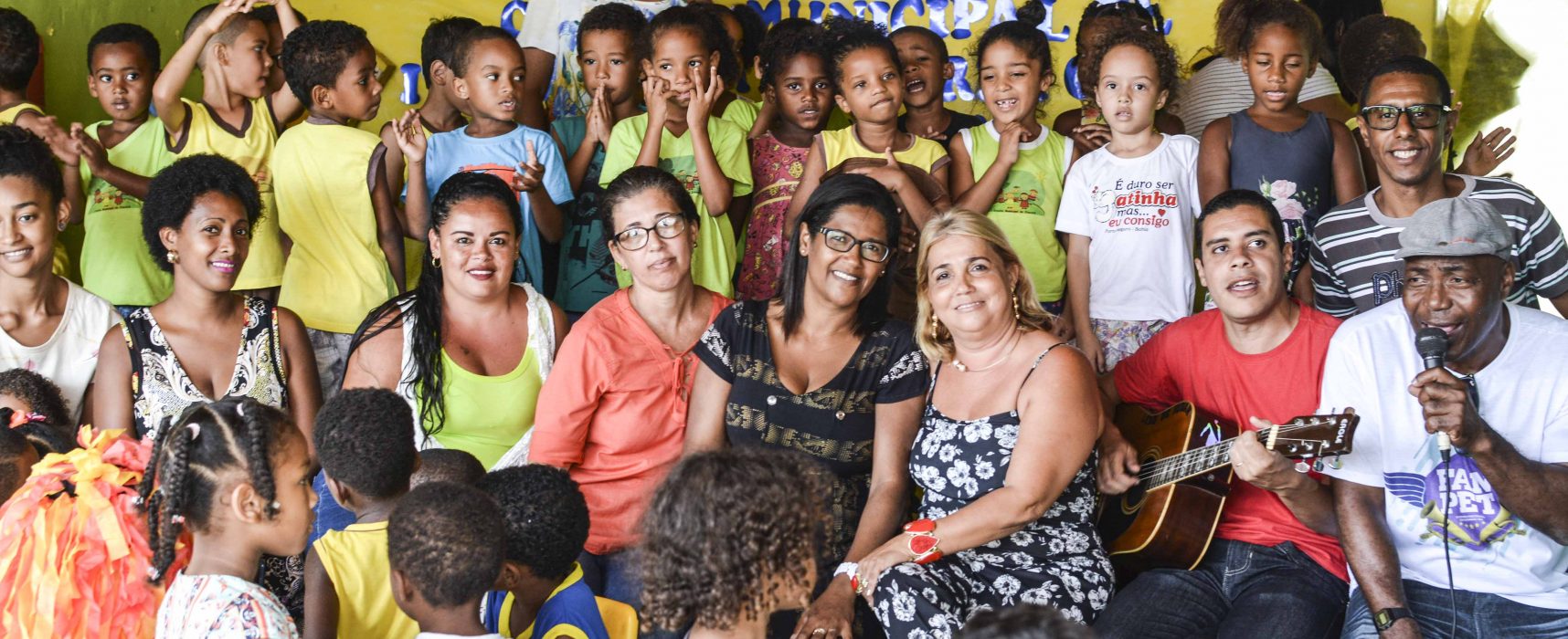 Projeto leva música e arte para os alunos das creches de Itacaré
