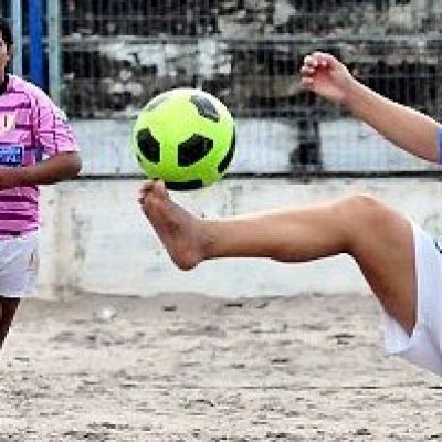 ACONTECE: 1º Copão Feminino de Futebol de Areia do Bairro Hernani Sá, em Ilhéus