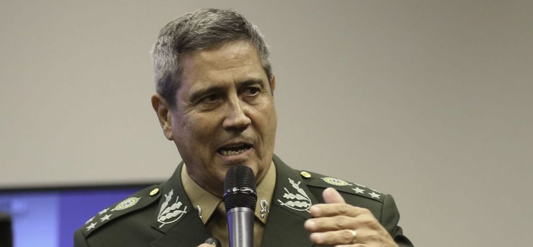 “Cumprimos a missão”, diz general sobre intervenção no Rio