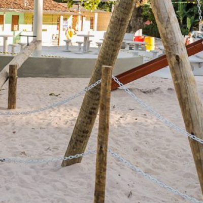 Distrito de Aritaguá ganha praça requalificada com equipamentos de lazer