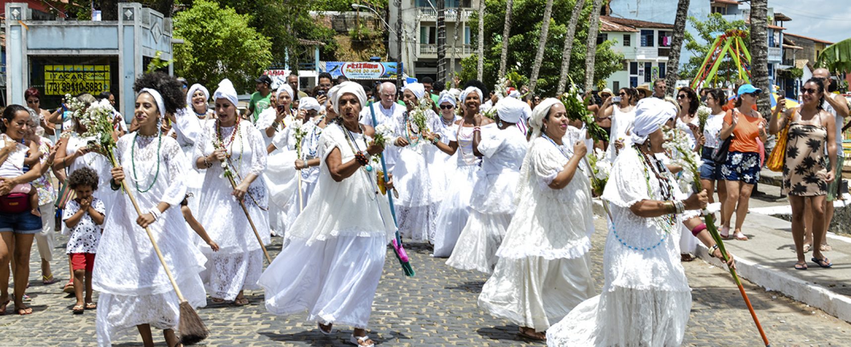 Itacaré realiza festa da Lavagem das escadarias da Igreja de São Miguel