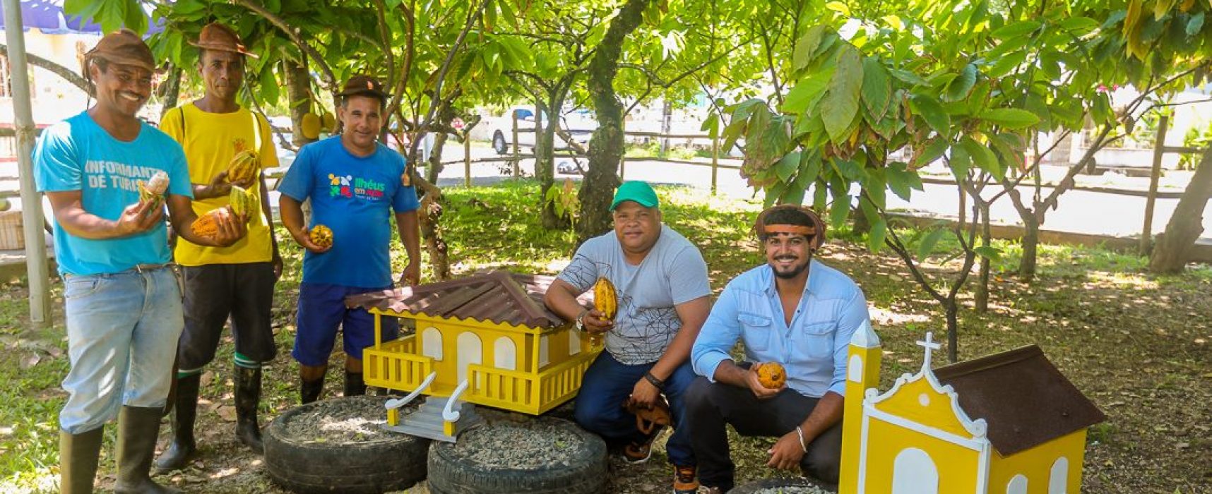Miniaturas de fazenda da Praça do Cacau são reformadas para melhorar atrativo turístico