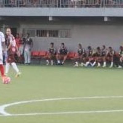 BAHIA DE FEIRA VENCE O CONQUISTA E ASSUME LIDERANÇA