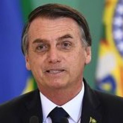 Bolsonaro: decreto devolve ao povo liberdade de decidir sobre armas