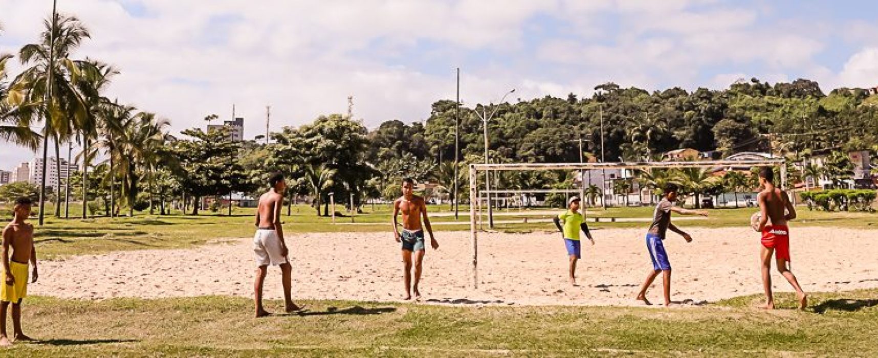 Ilhéus recebe etapa do Campeonato Baiano de Futebol de Praia nas quadras do Malhado