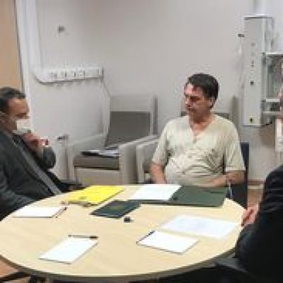Bolsonaro tem dreno e sonda nasogástrica retirados