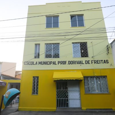 Escola Municipal do Pontal homenageia professor Dorival de Freitas