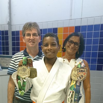 Faculdade de Ilhéus confirma patrocínio em 2019,  ao garoto campeão de jiu-jitsu Rameses Cáridas