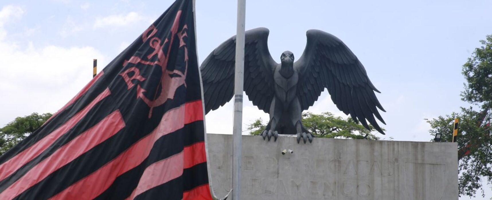 Flamengo 2×4 Bayern: Rubro-Negro luta, mas abusa de erros e se despede da Copa do Mundo de Clubes