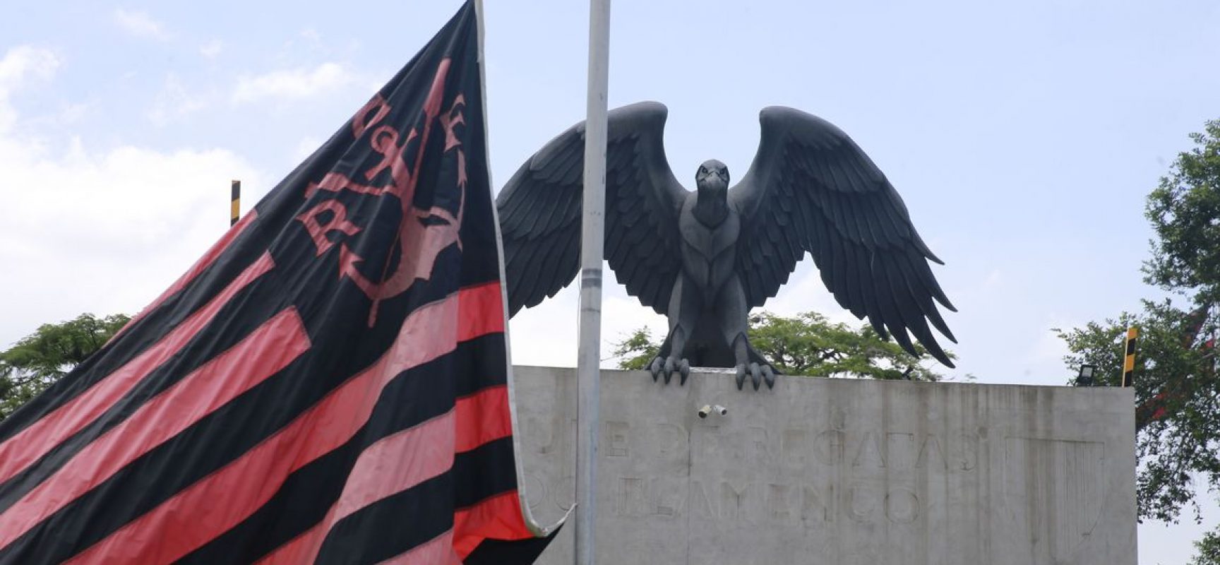 Flamengo divulga lista com nomes dos atletas mortos em incêndio