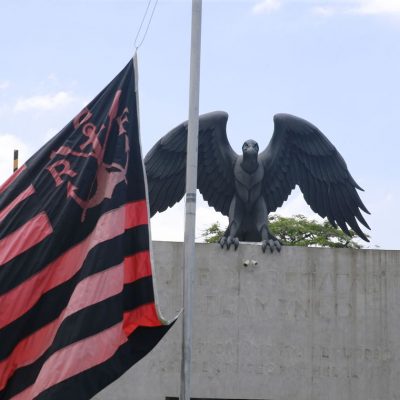 Flamengo divulga lista com nomes dos atletas mortos em incêndio