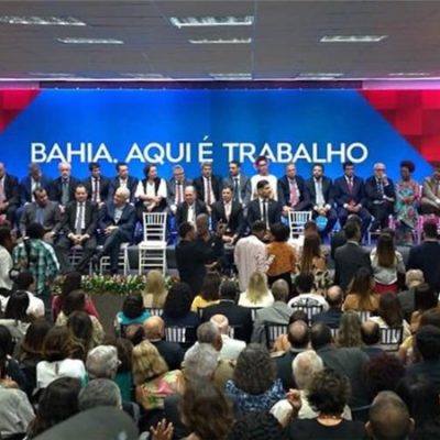 Prefeito de Ilhéus prestigia posse do novo secretariado do governo baiano